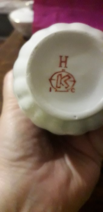 Винтажный сосуд для уксуса