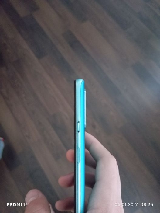 Продам one plus 8t