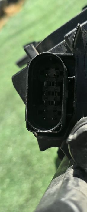 Farol Ótica Direita Bi-Xénon Original Mercedes CLA W117 C117 (13-16)