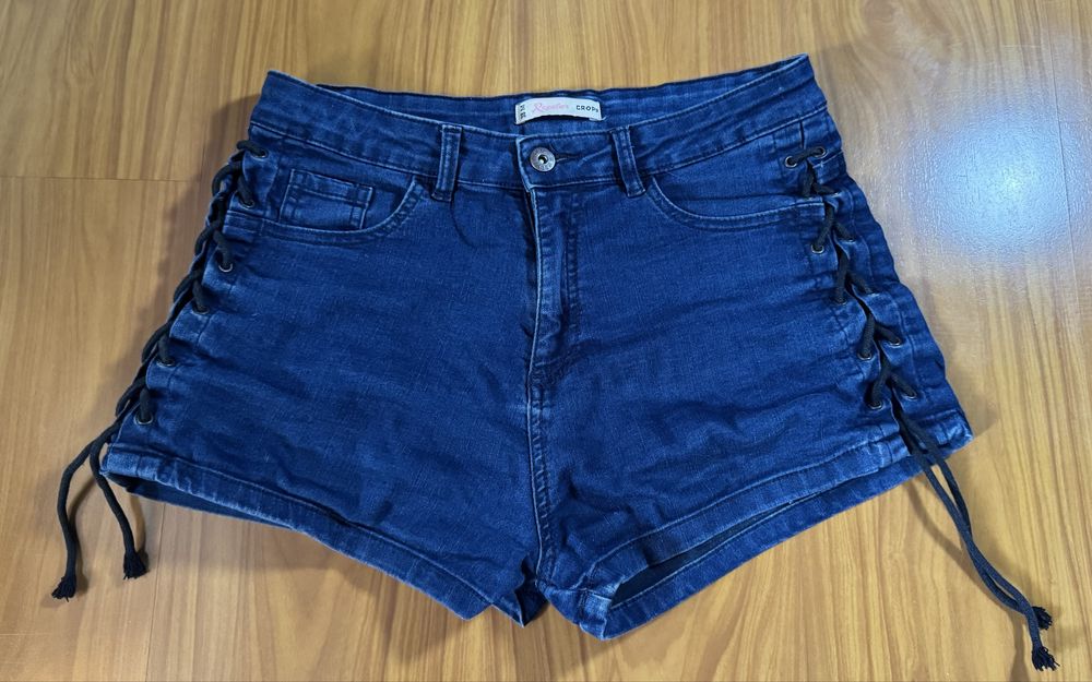Шорти міні зі шнуровкою збоку