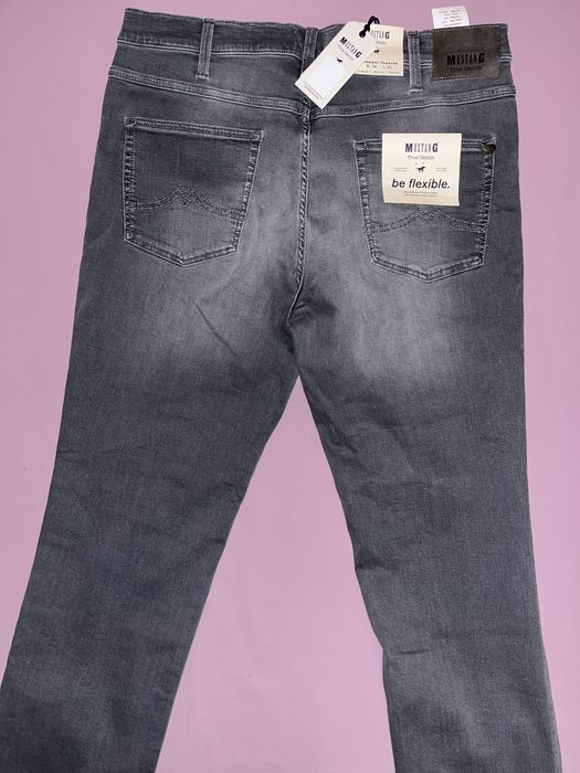 Wyprzedaż spodnie męskie Mustang.