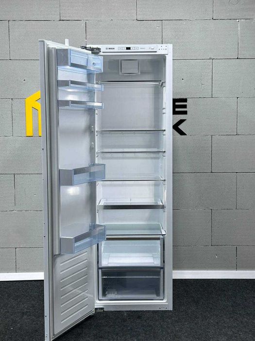 Однокамерний холодильник BOSCH 8 серія під забудову