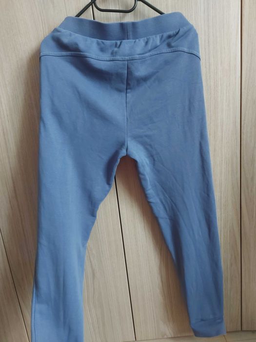 Spodnie dresowe joggery 164cm błekitno-szare