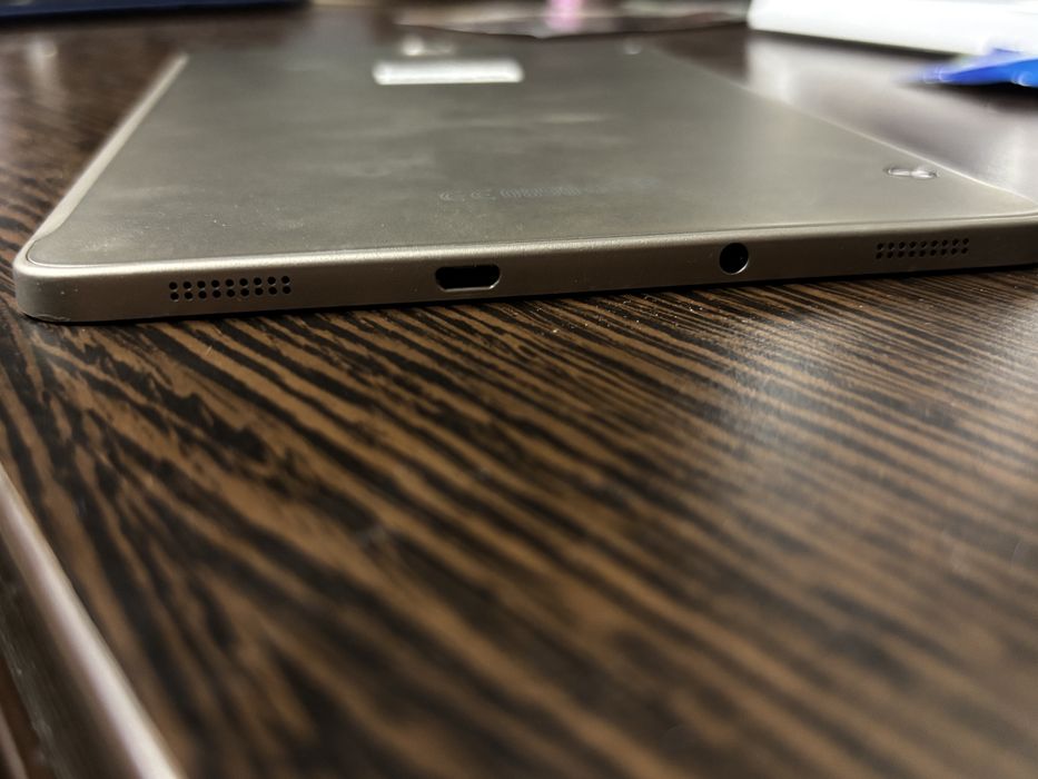 Планшет Samsung Galaxy Tab2 SM-T713