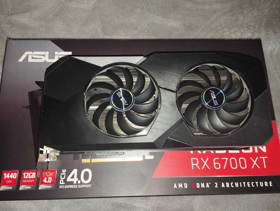 ASUS Radeon RX 6700 XT DUAL 12GB GDDR6