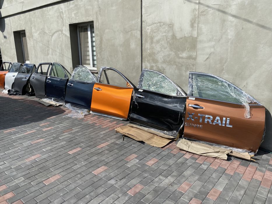 Nissan Rogue X- Trail T32 Дверка Двері Двери Дверь передня ліва передня права задня ліва задня права, різні кольори в наявності РОЗБОРКА ЗАПЧАСТИНИ