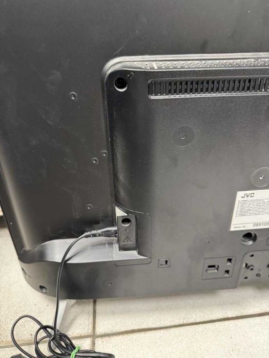 JVC Lt-32VAF5300 Smart Tv + Pilot