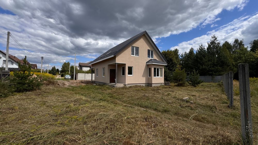 Продаж 1/2 будинку (дуплекс) 102 м2, 6 с земельної ділянки, Малютянка