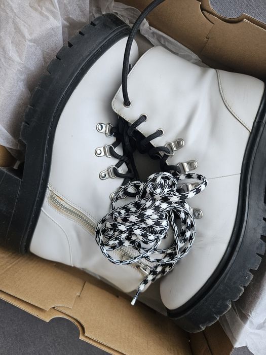 Демісезонні жіночі чоботи  Skechers