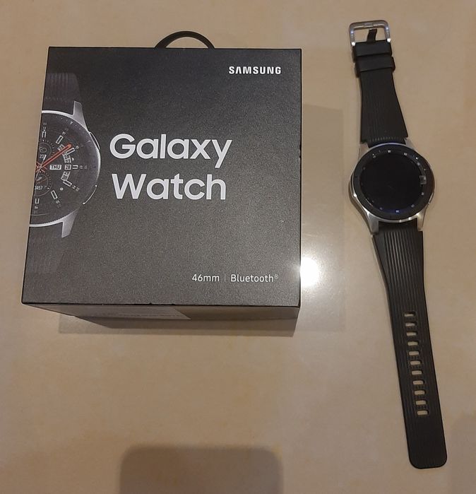 Смарт-часы Samsung Galaxy Watch
