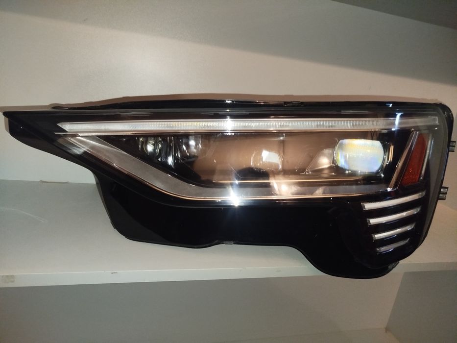 Фара audi E-tron USA matrix digital etron matrix етрон 50 55