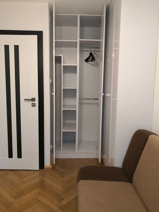 przytulny pokój jednoosobowy