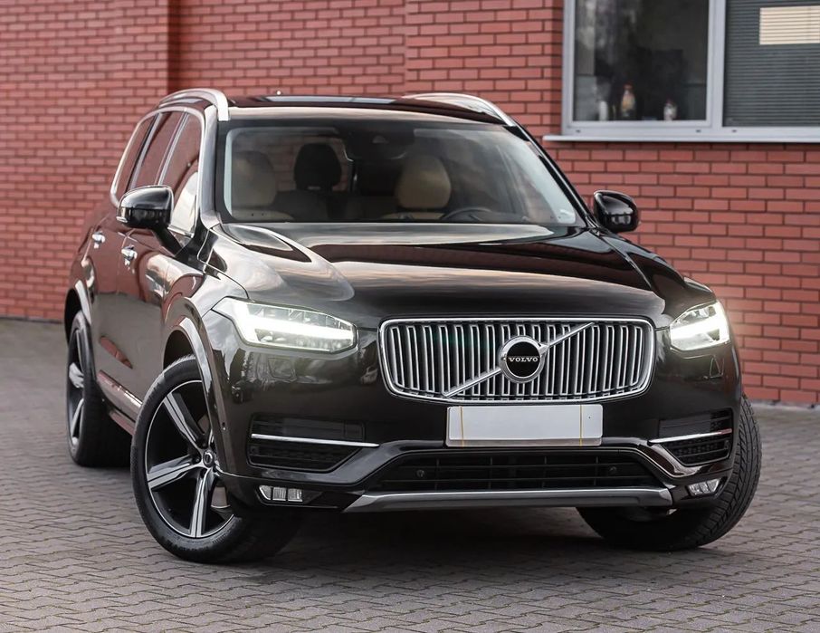 Volvo XC 90 Volvo XC90 2.0T 320PS Inscription Alu 20 7os. Kamera Full LED