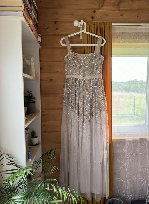 Długa sukienka na ramiączkach cekinowa od boho na wesele, ślub M