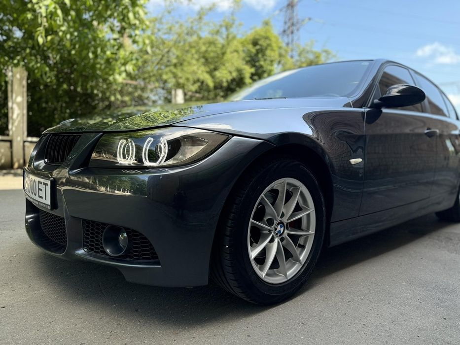 Продам bmw e90 2005