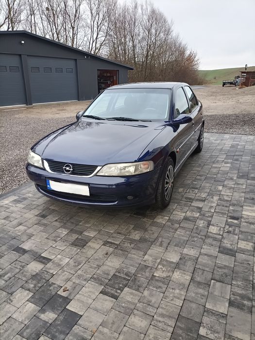 Opel Vectra B 1.6 benzyna gaz klima elektryka