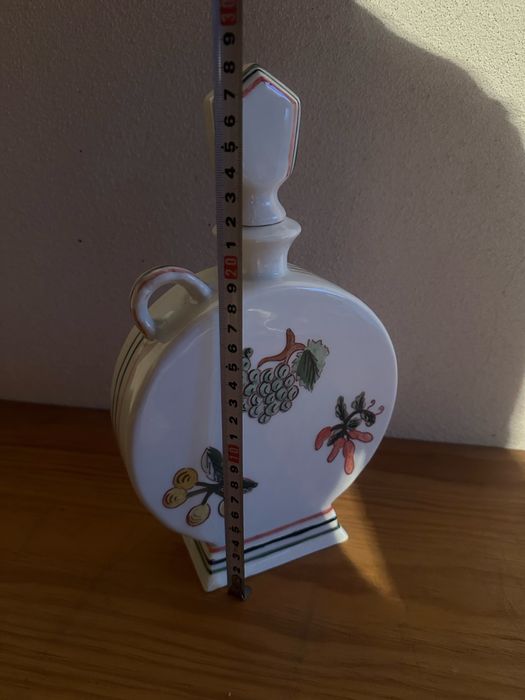 Garrafa antiga pintada à mão