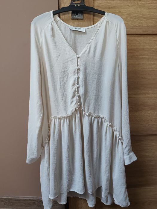 Sukienka z falbaną (tunika koszulowa), r. 36