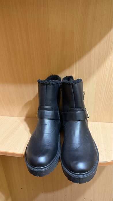 Зимние сапоги женские