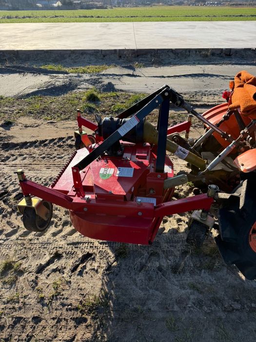 Traktorek kosiarka kubota B7000 4x4 z agregatem tnacym Boxer