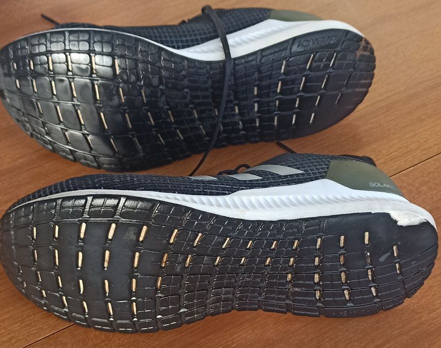 Sapatilhas adidas n°42, 50 de desporto em ótimo estado de conservação