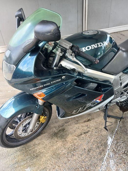 Honda  VFR 750 RC36