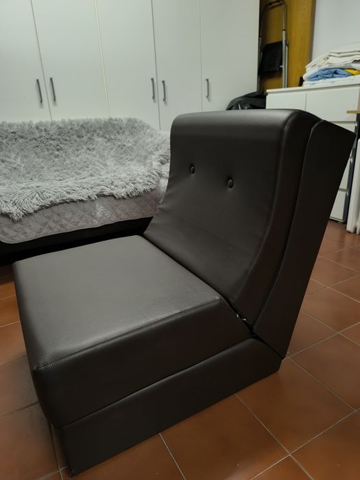 Sofá cambalhota castanho
