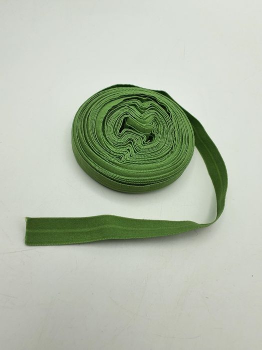 Gumka łamana-lamówka elastyczna zielona kupon 10 m.x 1,50 cm.