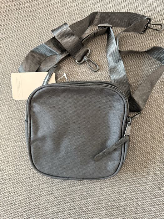 Bolsa Carhartt Preta