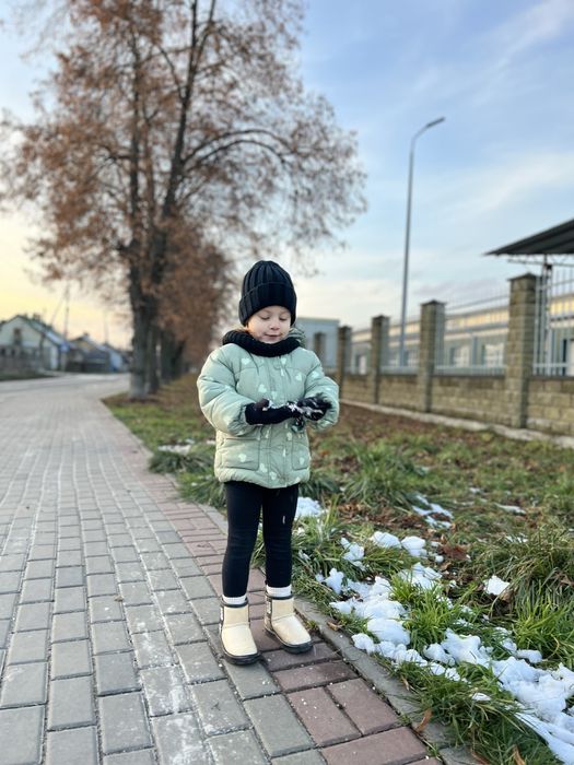 Курточка для дівчинки