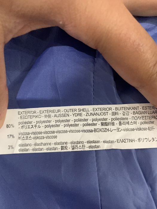 Blazer “Stradivarius” tamanho M azul às riscas brancas