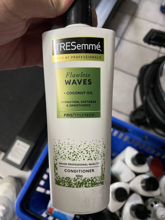 Shampoos/pensos varios