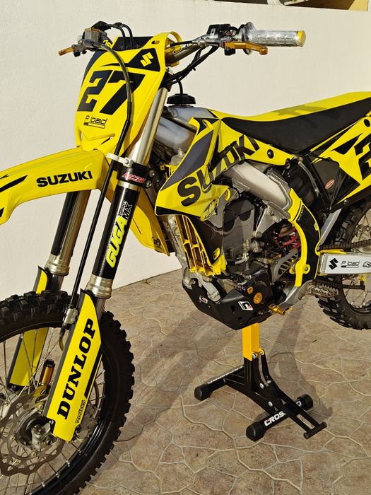 Suzuki RMZ 450 matriculada