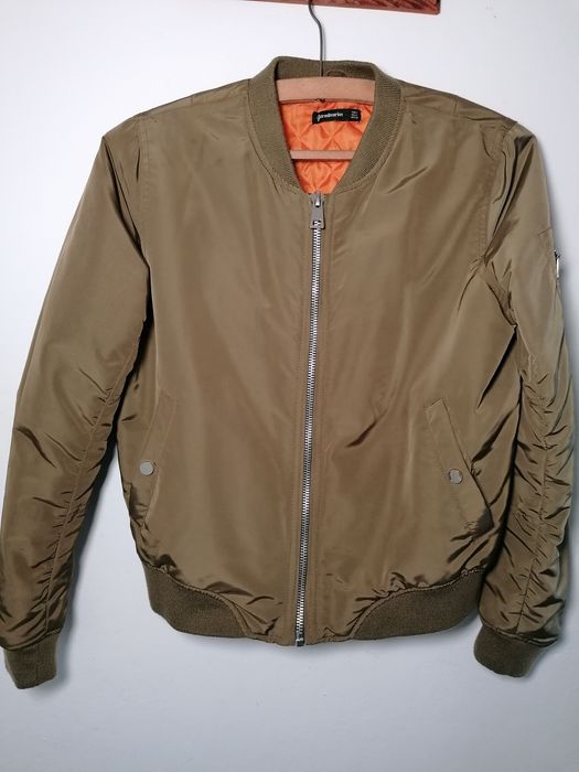 Kurtka bomberka khaki damska rozmiar L Stradivarius