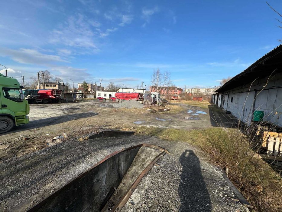 Продаж комерційного комплексу приміщень + земля 60 сотих, м. Дрогобич!