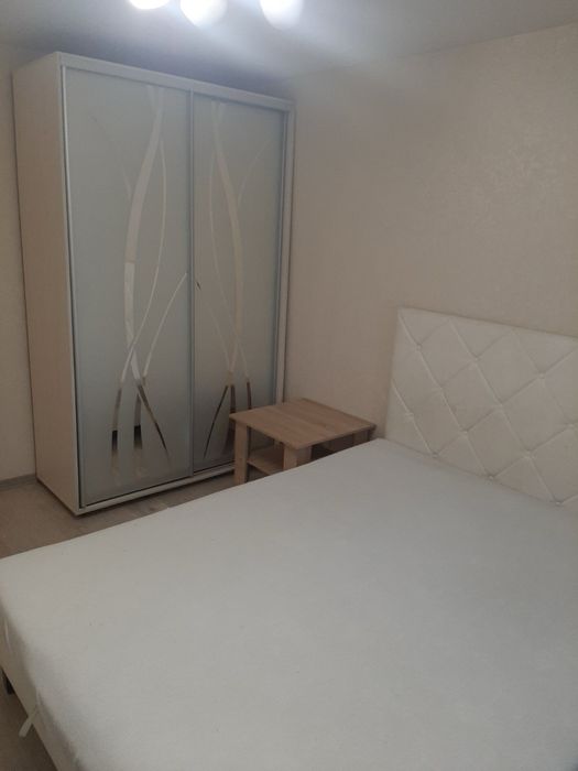 Здаєтьсяw в оренду простора 3-кімнатна квартира