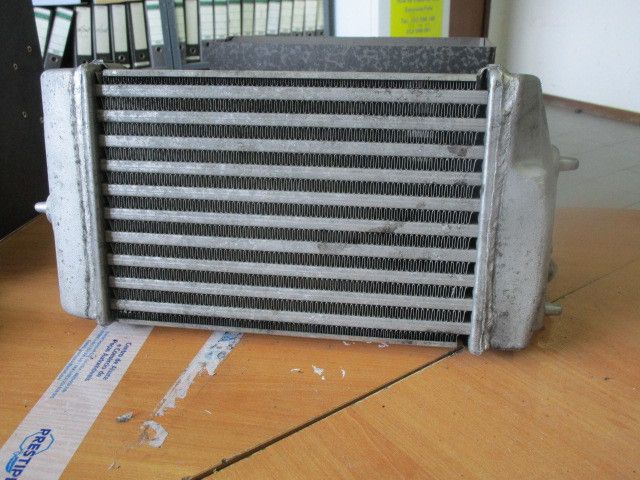 Radiador do intercooler CHRYSLER Grand Voyager IV Van (RG)