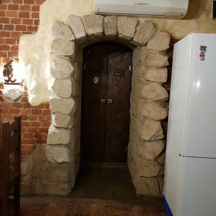 Аренда помещения в центре Харькова на Искусств под кафе, бар и т.д.