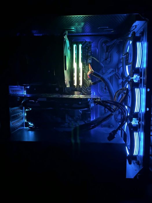 Komputer gamingowy - Radeon RX 580 8GB l Intel 8600K l DDR4 16GB