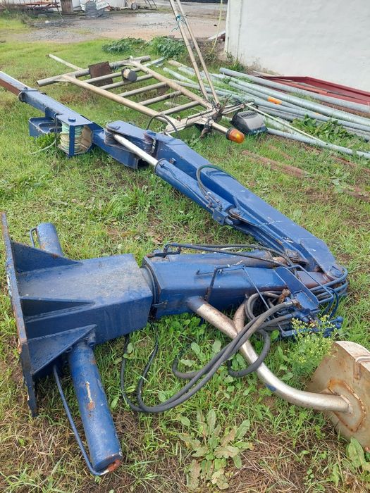 2  gruas em bom estado