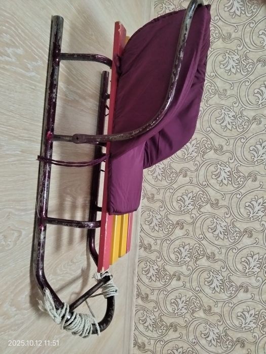 Сани б/у с накладным матрасом