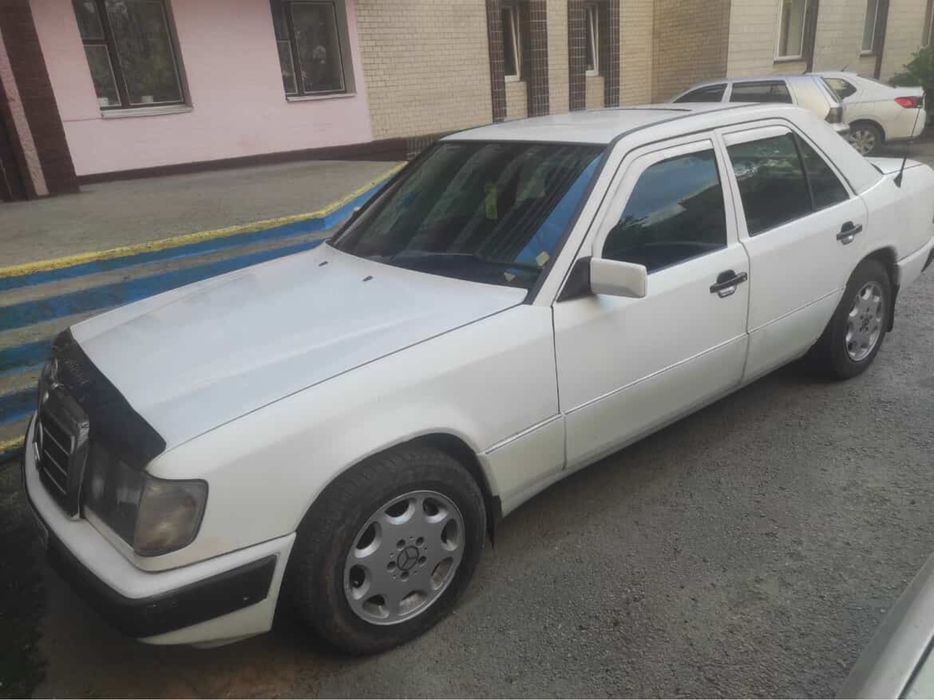 Мерседес w124,торг присутній