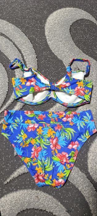 Купальник 50-54.