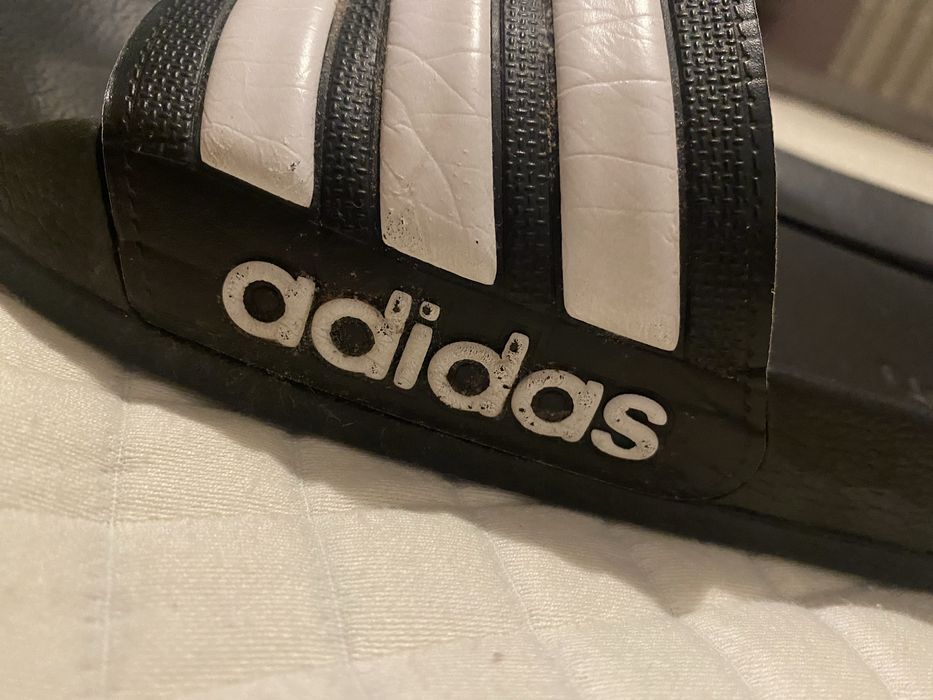 Vendo/ Troco Chinelos Adidas