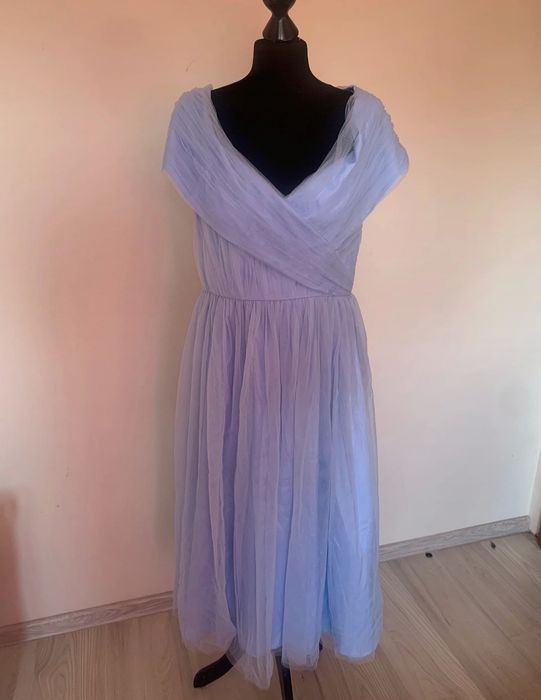 Sukienka ASOS tiulowa off shoulder wyjątkowa