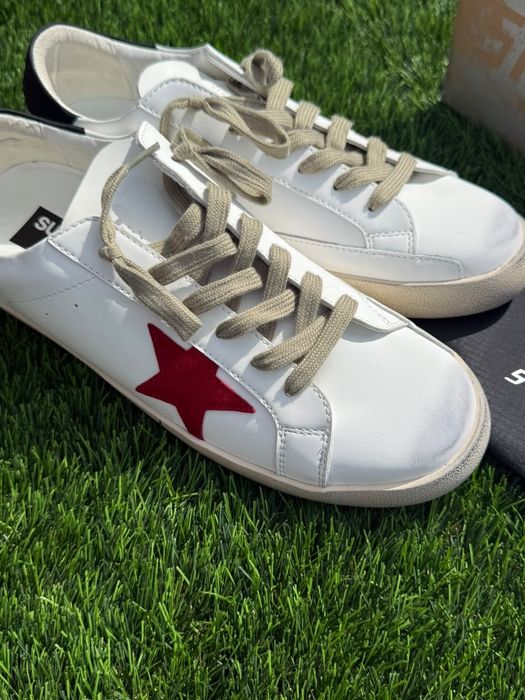 Golden goose novas