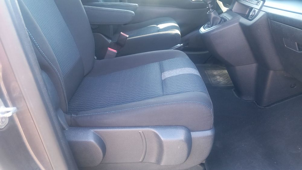 Peugeot Expert Traveller  1.6 HDI  8 lugares