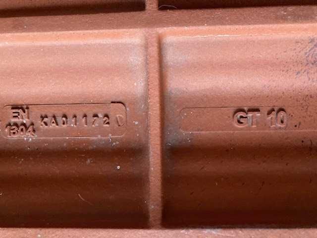 Dachówki szczytowe  sprzedam