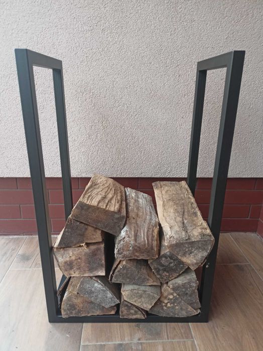 Stojak na drewno kominkowe do salonu