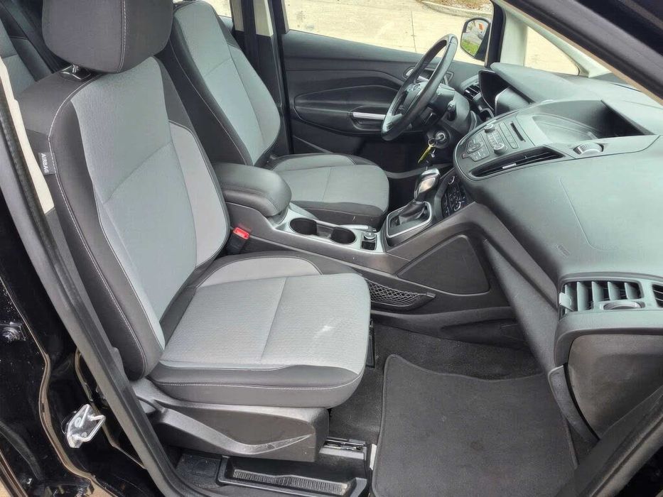 Ford C-Max Hybrid Se      2017